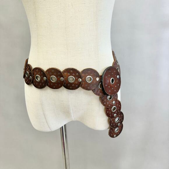 Western boho leather Disc Concho Belt Brown silver grommets one size adjustable - Picture 2 of 14